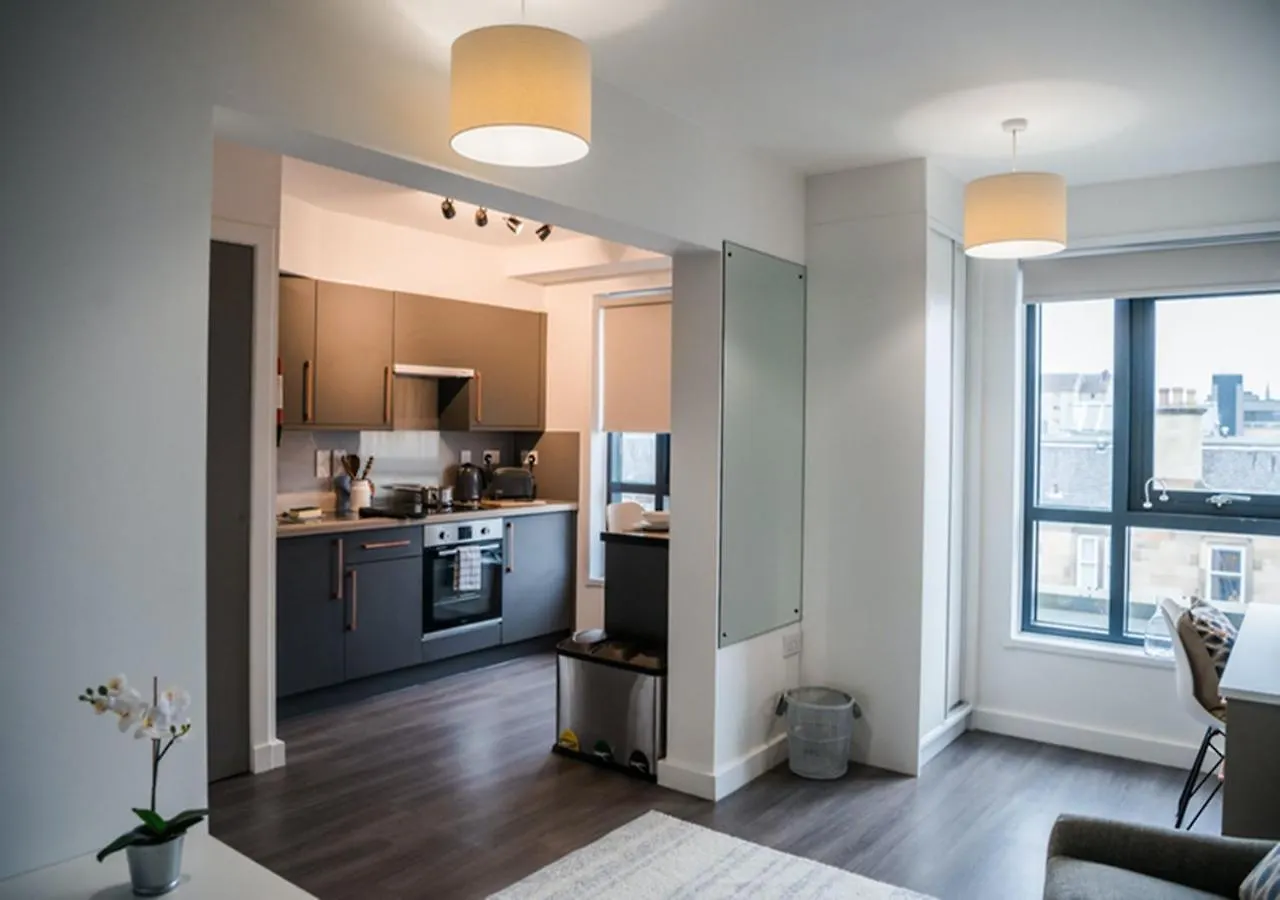 Ensuite Rooms & Studios, Edinburgh - Sk 0*,